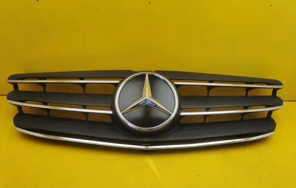 Mercedes-Benz V Class W447 Front bumper upper radiator grill A4478802602 A4478802702 A4478883600