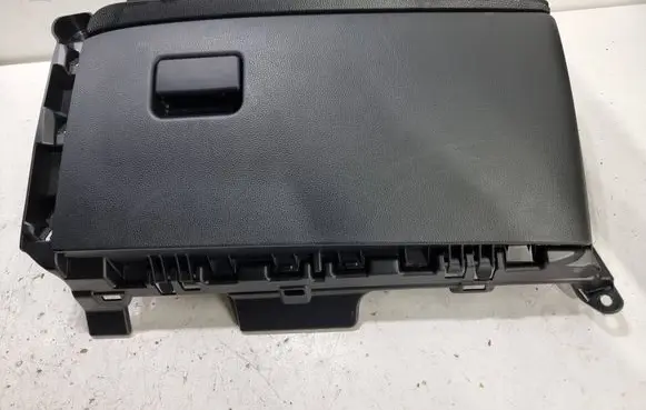 Toyota Yaris Cross Glove box set 55550K0030 55552K0030 B000656