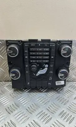 Volvo XC60 Climate control unit 30795271 SN2000667679 M4351500228