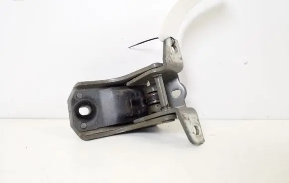 Ford Ranger Front door lower hinge 