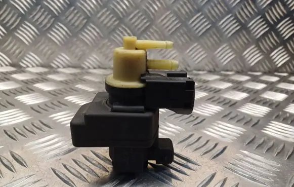 Hyundai i30 Turbo solenoid valve 351202A900 70027202