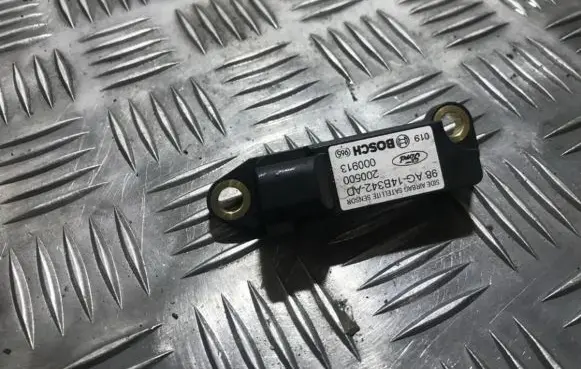 Ford Focus Airbag deployment crash/impact sensor 98ag14b342ad