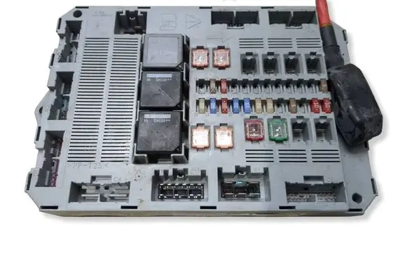 Jaguar XF Fuse module A12247794 9X2314D628AC 7370011040
