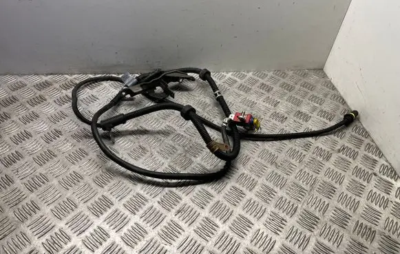 Mercedes-Benz C W204 Positive cable (battery) A2044402613