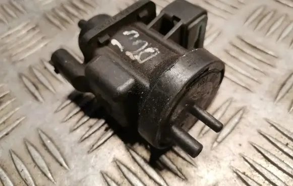 Mercedes-Benz S W220 Turbo solenoid valve 0005450527