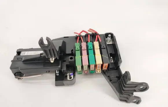 Mercedes-Benz ML W166 Fuse module A1665402150 A0009820123 1110048