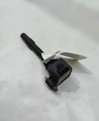 BMW 5 G30 G31 G38 High voltage ignition coil 8643360 77850002 224180628