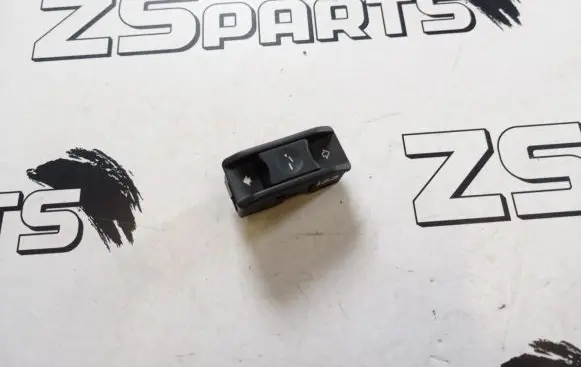 BMW 5 E60 E61 Sunroof switch 6907288 103015019 6131