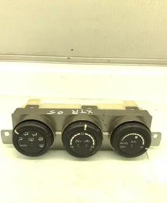 Nissan X-Trail T30 Climate control unit 27500ES61A