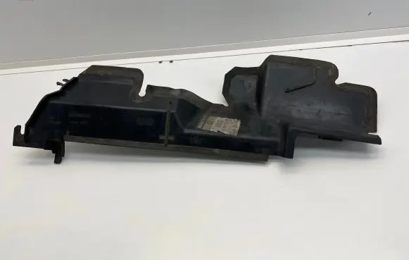 Renault Megane IV Bottom radiator support slam panel 214997216R