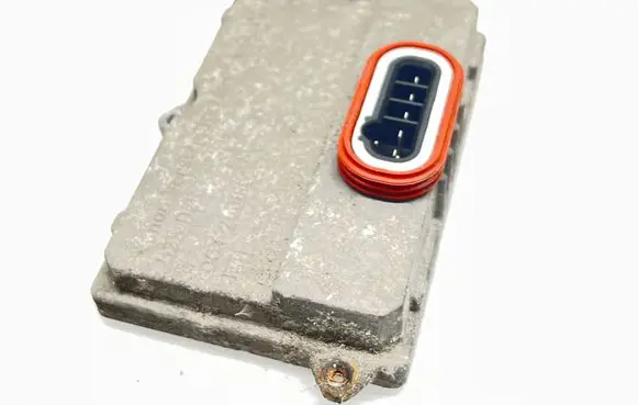 Mercedes-Benz E W211 Headlight ballast module Xenon 5DV00829000