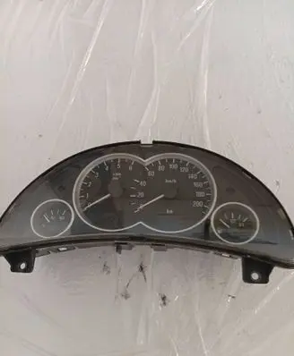 Opel Corsa B Speedometer (instrument cluster) 13173361WR
