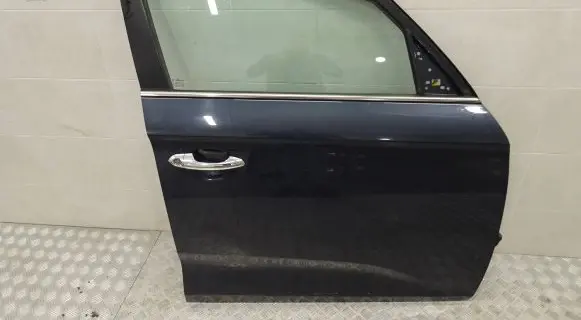 KIA Carens III Front door