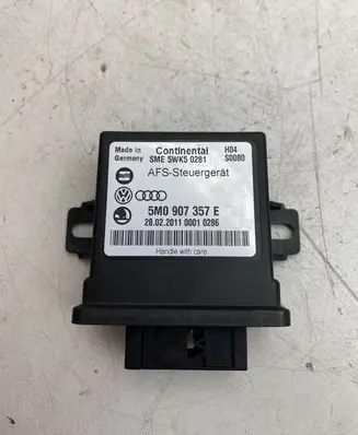 Volkswagen Touran II Light module LCM 5M0907357E