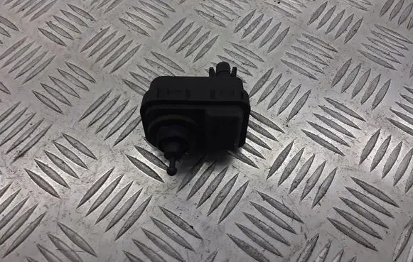 Opel Zafira A Headlight level adjustment motor VALEO
