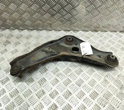 Nissan Qashqai Front lower control arm/wishbone 545004EA0B