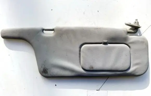 Subaru Legacy Sun visor