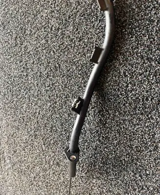 Volkswagen PASSAT B6 Oil level dip stick 05L103634A
