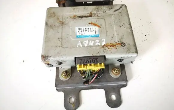 Mitsubishi Pajero Sport I Other exterior part md354511 k8t72876