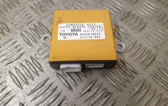 Lexus RX 330 - 350 - 400H Wing mirror control module 8943048030