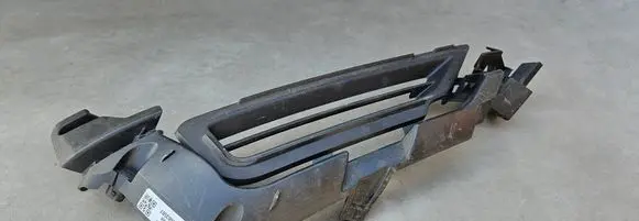 Volvo XC90 Front fog light trim/grill 31663507