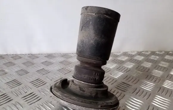 Audi A4 S4 B5 8D Front shock absorber damper bump stop 8D0412109B 8D0412131E