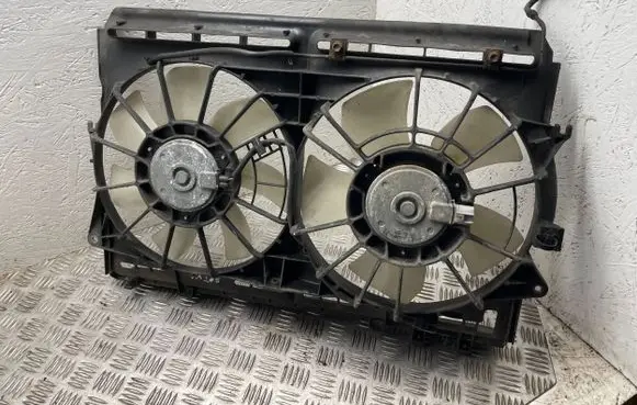 Toyota Avensis T250 Fan set 240307368