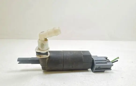 Ford Focus Headlight washer pump 5W9313K082AA T635C