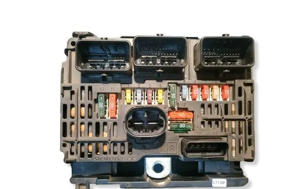 Peugeot 807 BSM Control unit 9661682980 BSML1100 S118983011C