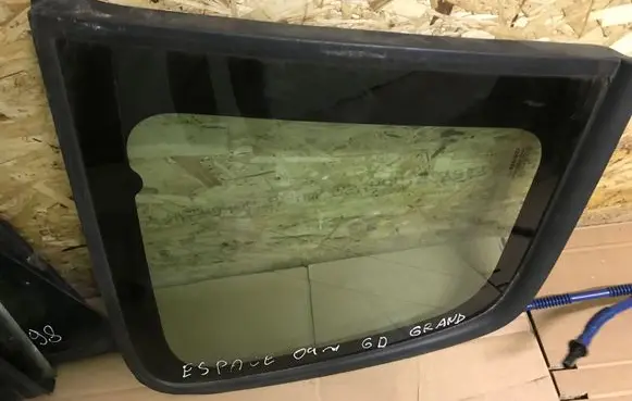 Renault Espace - Grand espace IV Rear side window 82003689138200369015