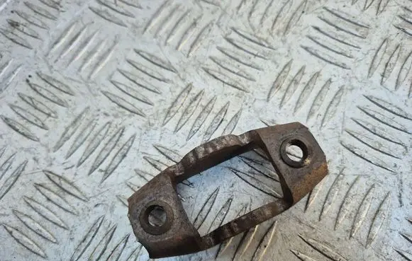 Mitsubishi ASX Fuel Injector clamp holder 