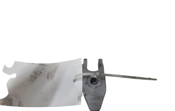 Opel Astra K Fuel Injector clamp holder