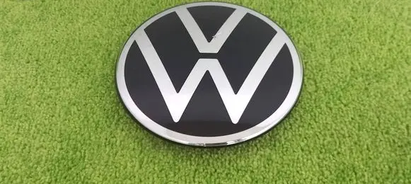 Volkswagen Atlas Cross Sport Manufacturer badge logo/emblem 3CM853601G