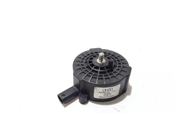 Volkswagen Golf VI Sensor 8J0907601