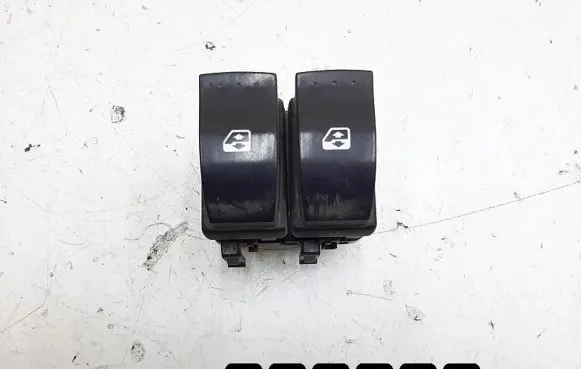 Renault Scenic RX Electric window control switch 315042b