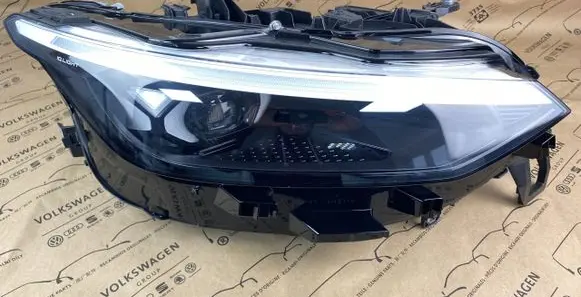 Audi A3 S3 8V Headlight/headlamp 14B941036B