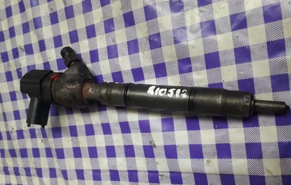 KIA Ceed Fuel injector 338002A00