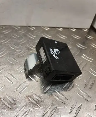 Toyota RAV 4 (XA20) Door central lock control unit/module 8865042150