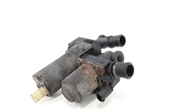 BMW 3 E46 Coolant heater control valve 8369807