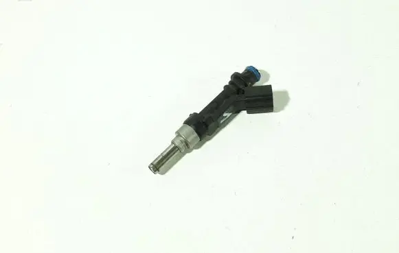 Toyota Auris 150 Fuel injector 2320947010 0280158213