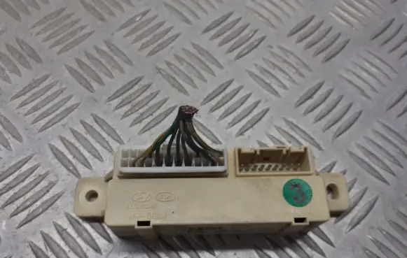 Hyundai i30 Sliding door control unit/module 91940-2H130