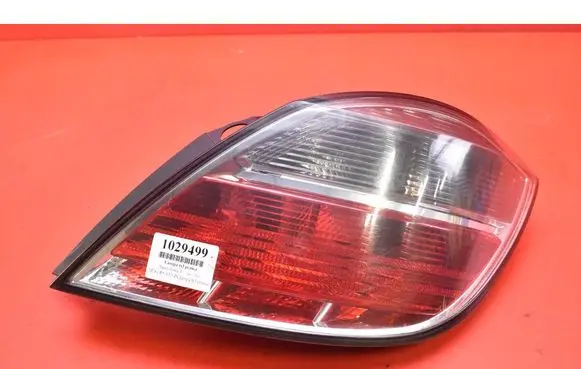 Opel Astra J Rear/tail lights 13222325AL