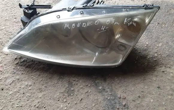 Ford Mondeo Mk III Headlight/headlamp