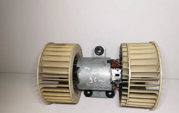 BMW 7 E38 Heater fan/blower 8372111
