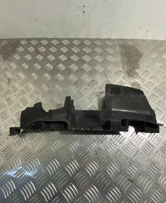 Audi A4 S4 B7 8E 8H Intercooler air guide/duct channel 8E0121284J