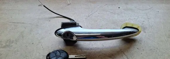 Mini One - Cooper R50 - 53 Coupe door lock (next to the handle) 51211501775 1501770