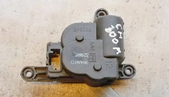 Chrysler 300M Air flap motor/actuator 58024E