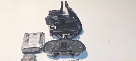 Seat Leon (5F) Engine control unit/module 04L907309R 5Q0937084CG 5F0920751D