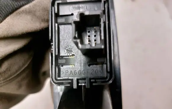 Renault Kangoo II Electric window control switch 829500004R 00254250