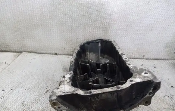 Oil sump